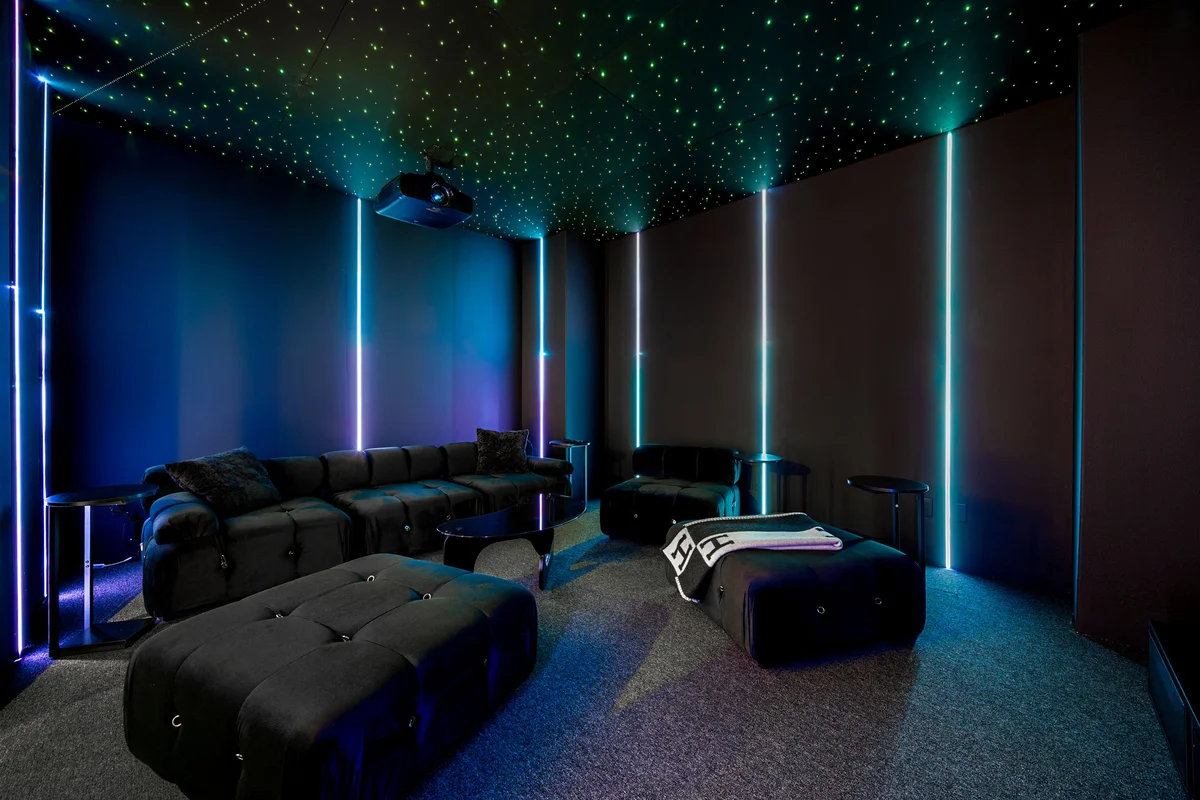 Contact Designs by Zarur